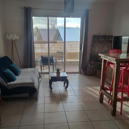 Location Saisonniere Meublee F2 St Leu Face Ocean A 1 Min Plage Lejlighed Saint-Leu Eksteriør billede